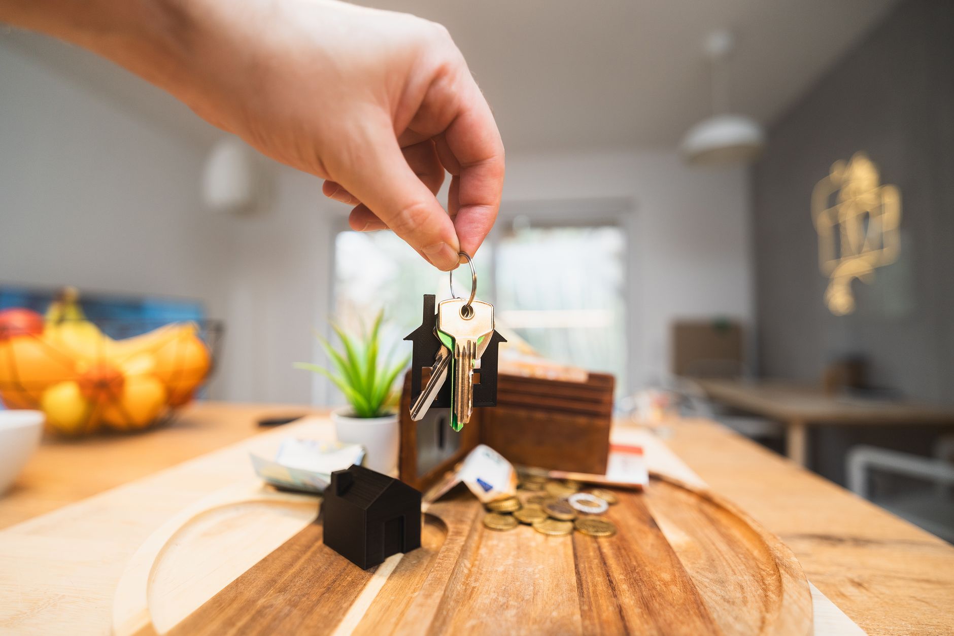 Vivienda: precios al alza y euríbor supera el 3%