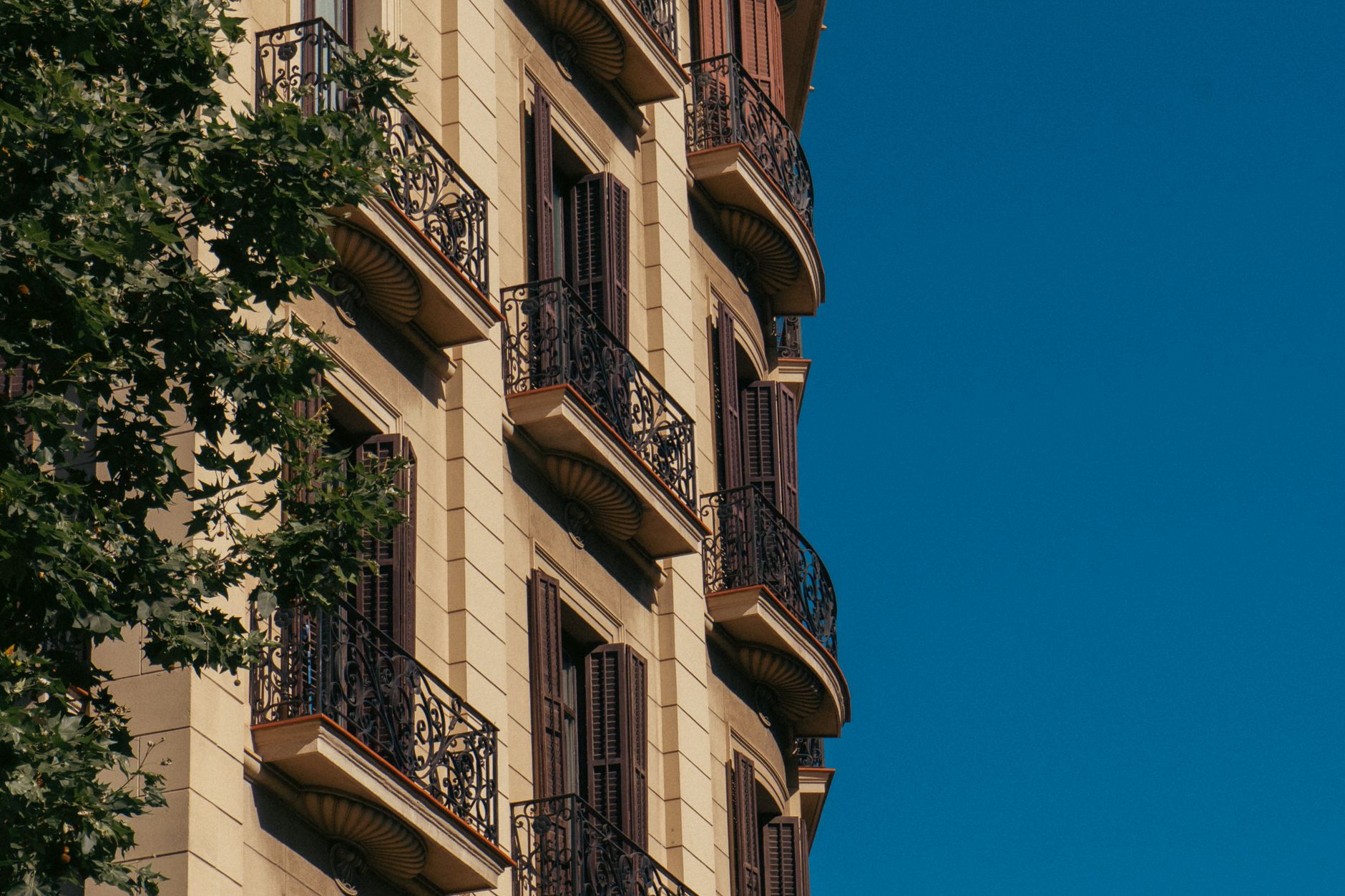 La compraventa cae un 8,1% en L'Hospitalet y Baix Llobregat
