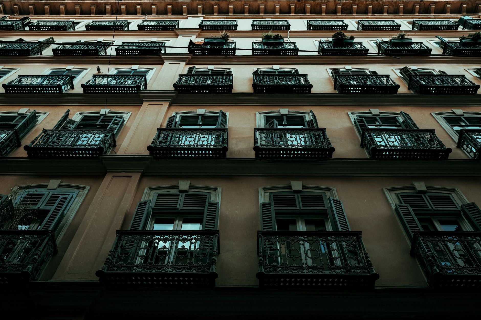 Alicante marca récord: la vivienda sube a 2.721 €/m²