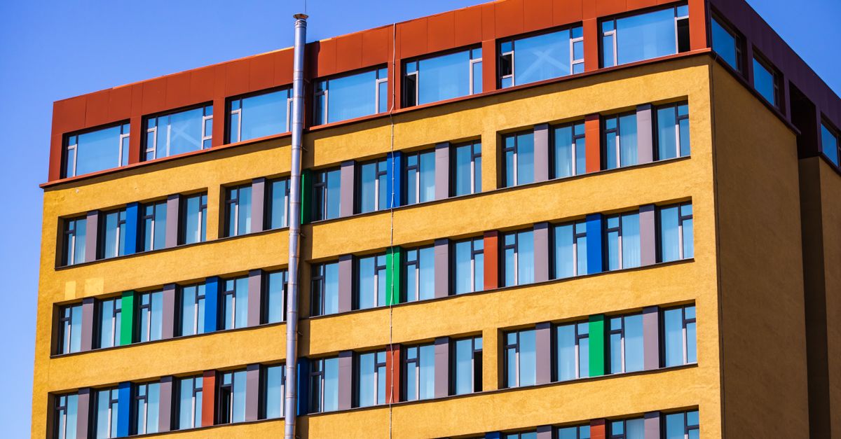 Deutsche Finance Klage: Anleger fordern Auskunft