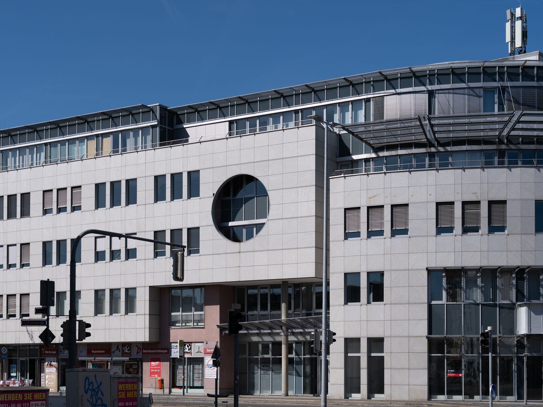 Greyfield wandelt Thyssenkrupp-Büro in Bochum zu Wohnheim